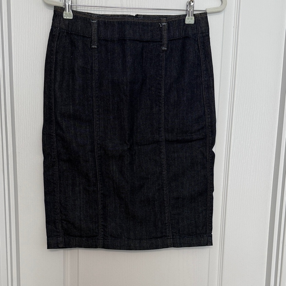 NWOT, Banana Republic Denim pencil skirt